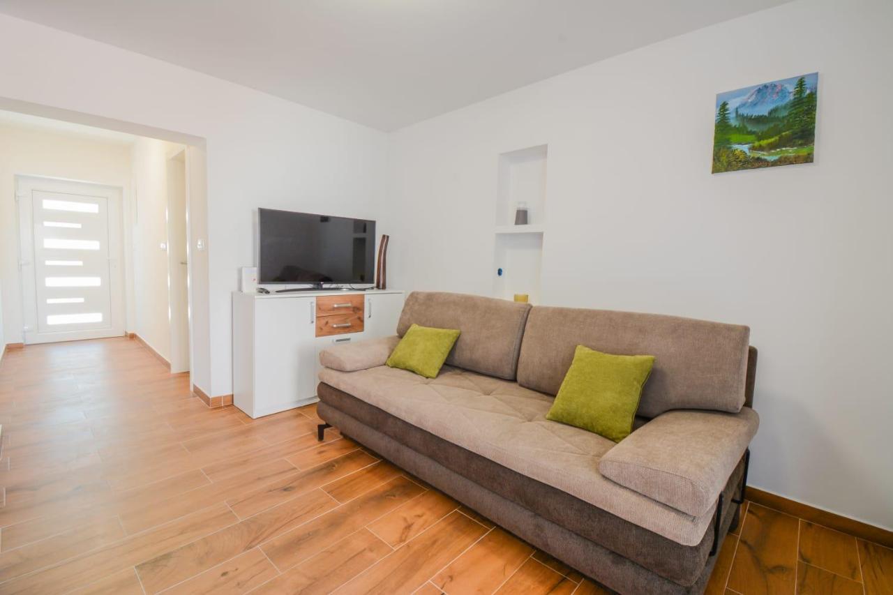 Villa With Amazing View And A Private Pool, Susnjar 1 Kruševo Esterno foto